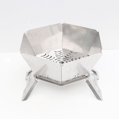 Poêle à gril portable à charbon de camping avec conception pliante supérieure 570mm*570mm*300cm