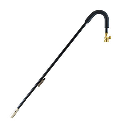 Une lampe de chauffage argentée noire 20 000 BTU 34 pouces de long