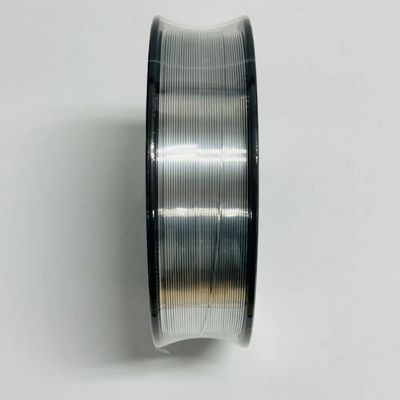 Contenu de flux standard E71T-GS Fil de soudage sans gaz Fil MIG en acier au carbone pour la personnalisation