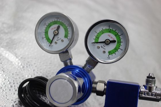 W21.8 G5/8 fil régulateur de CO2 pour aquariums avec soupape électromagnétique