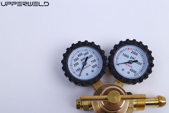 Régulateur de gaz de gaz standard avec pression de livraison de 0 à 400 PSI et sortie d'entrée en laiton