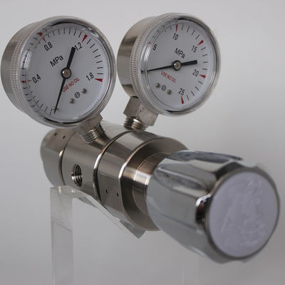 Régulateur d'oxygène en acier inoxydable de laboratoire à haute pression à double étage W21.8 G5/8