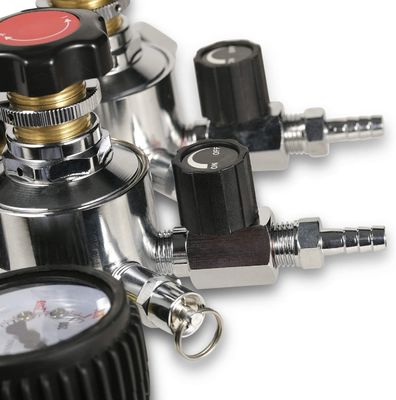 Régulateur à double jauge supérieur de CO2 avec soupape de sécurité de dépression