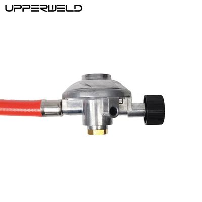 L'Allemagne soudage de tuyau de gaz liquéfié de 8 mm avec 7/16''-28' UNEF 30mbar pression de sortie et couleur rouge