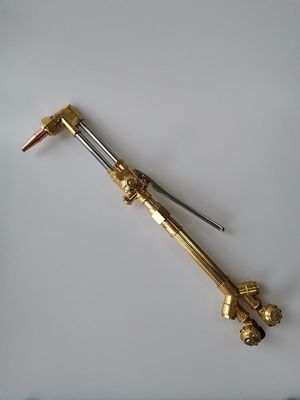 L'équipement de soudage est constitué d'une lampe de coupe et d'un kit de soudage portatifs pour la capacité de soudage 3/16