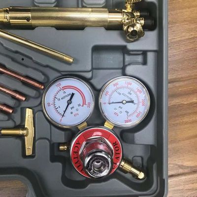 Kit de torche de soudage à coupe légère en laiton pour les besoins de soudage polyvalents et flexibles