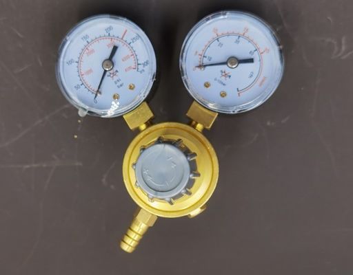 Gauge régulateur d'argon en laiton pour soudage TIG/MIG fil et performances personnalisables