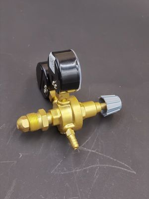 Gauge régulateur d'argon en laiton pour soudage TIG/MIG fil et performances personnalisables