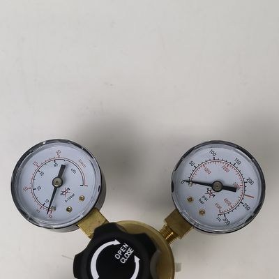 Régulateur de gaz d'argon/CO2 pour soudage et coupe à double jauge