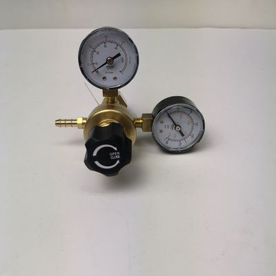 Régulateur de gaz d'argon/CO2 pour soudage et coupe à double jauge