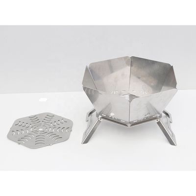 Poêle à gril portable à charbon de camping avec conception pliante supérieure 570mm*570mm*300cm