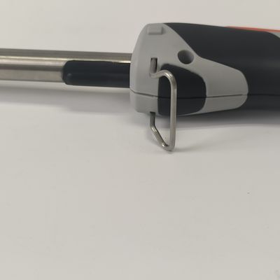 Appuie confortablement sur la lampe de chauffage supérieure MAPP/PROPANE pour une combustion facile et efficace des mauvaises herbes