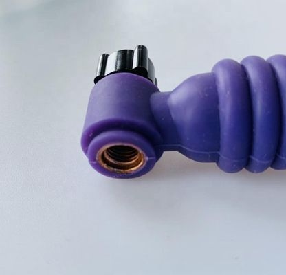 Soudage à l'aide d'un fusil de soudage à tête flexible avec vanne à gaz